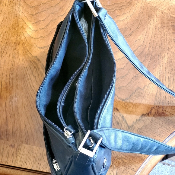 Black Shoulder Bag - Picture 3 of 4
